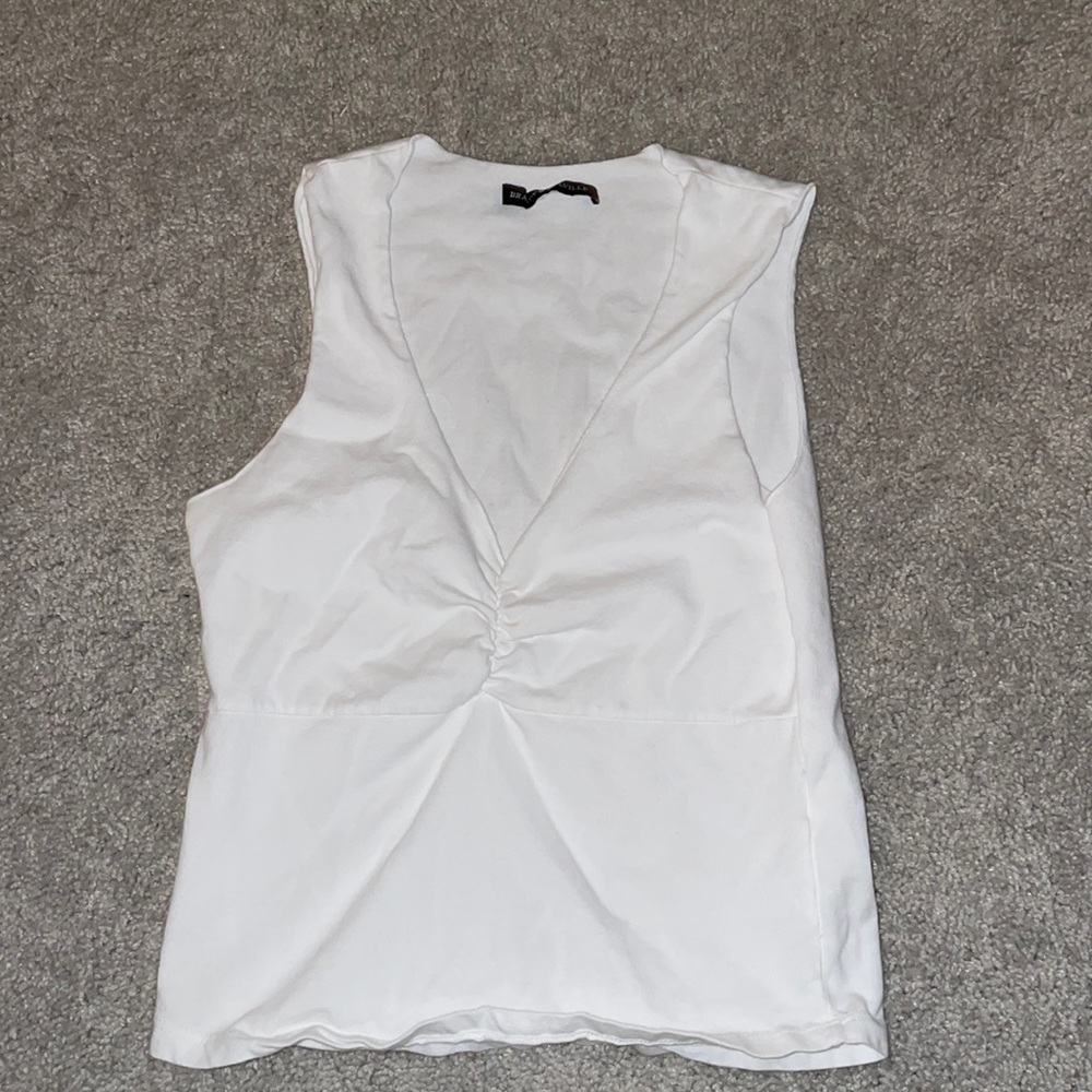 White brandy Melville tank top cinched